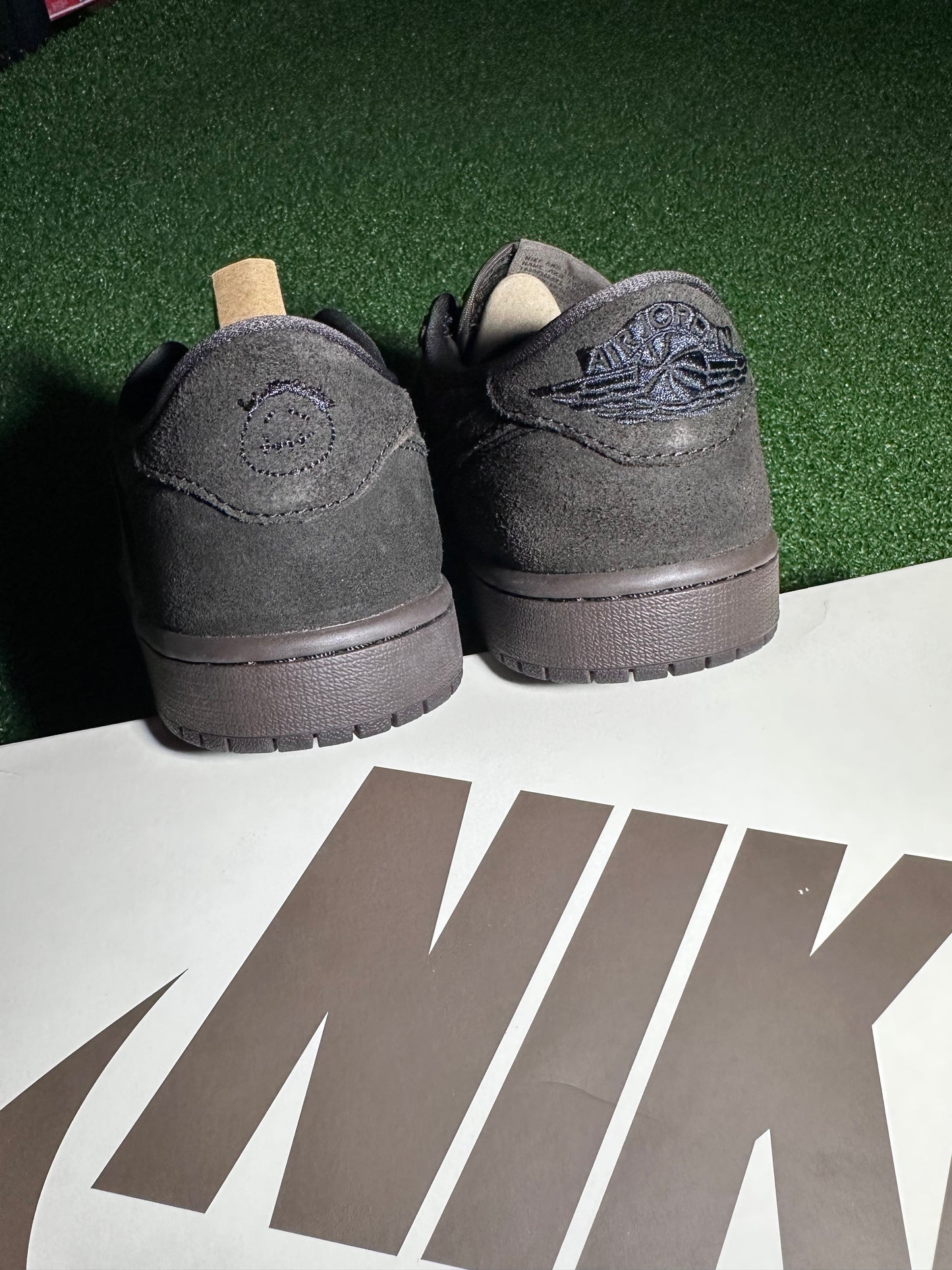 Jordan 1 Low Travis Scott “ Velvet Brown “ VNDS