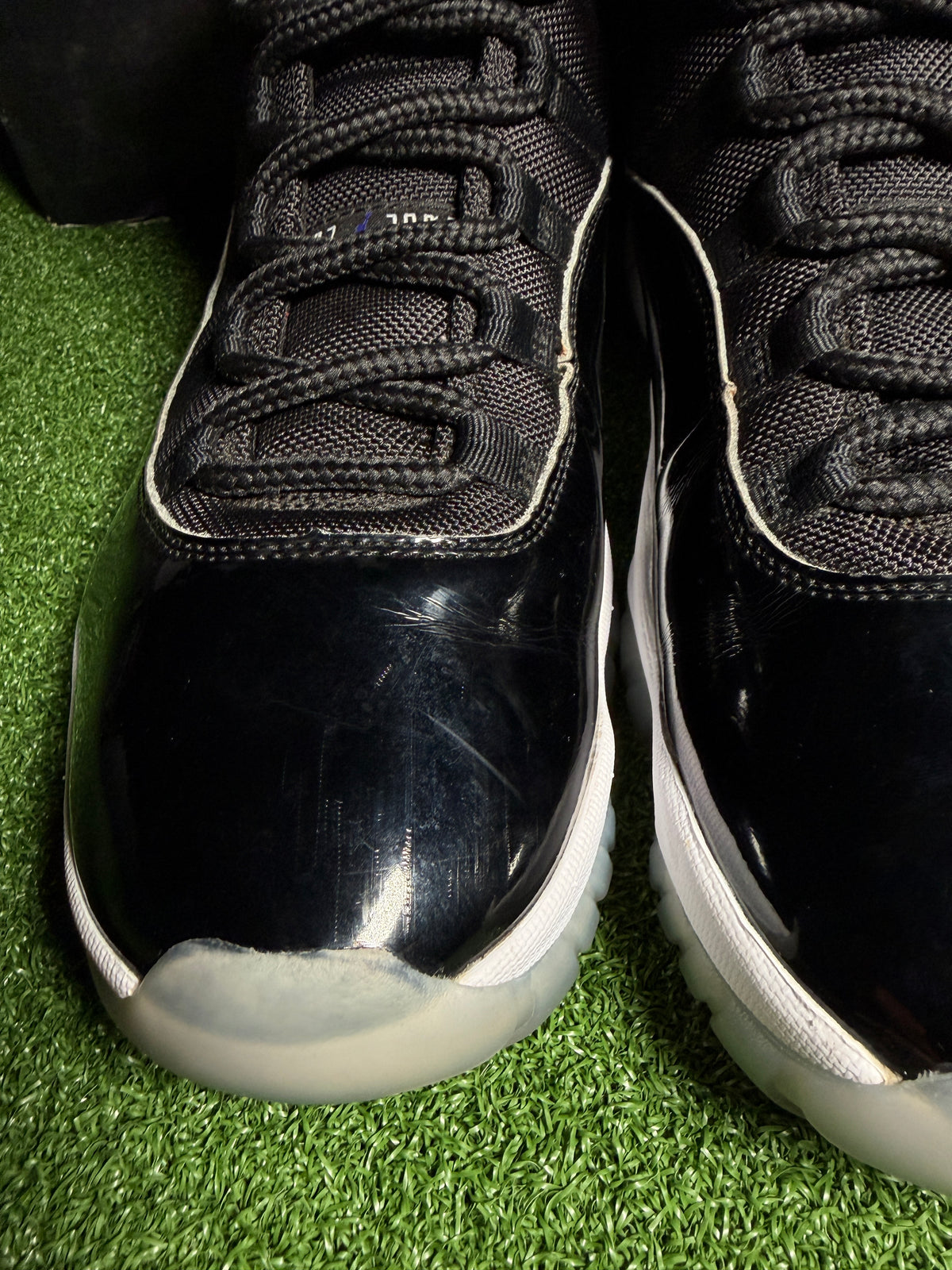 Jordan 11 Space Jam USED