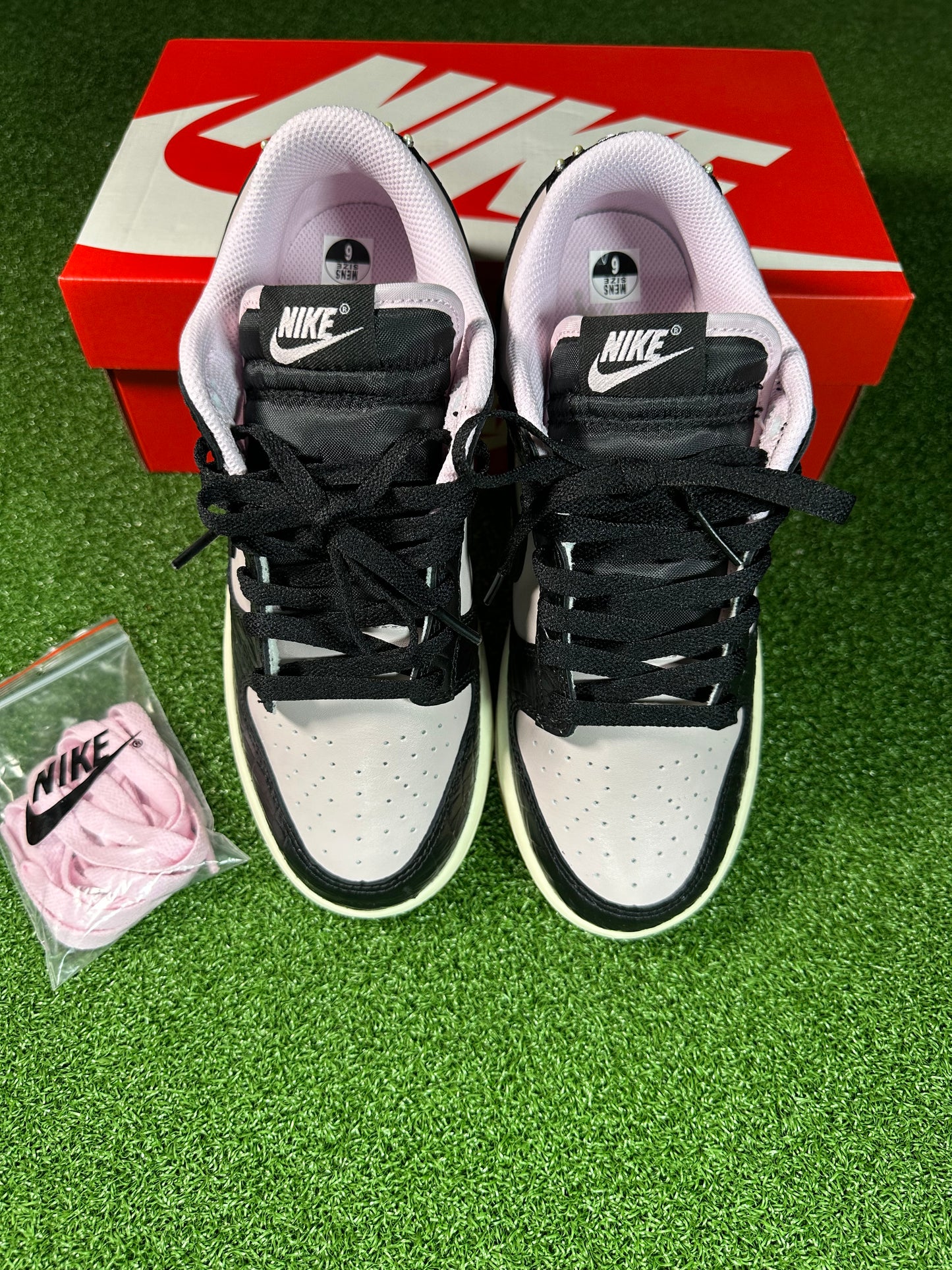 Nike Dunk Low Retro Pink Foam Black