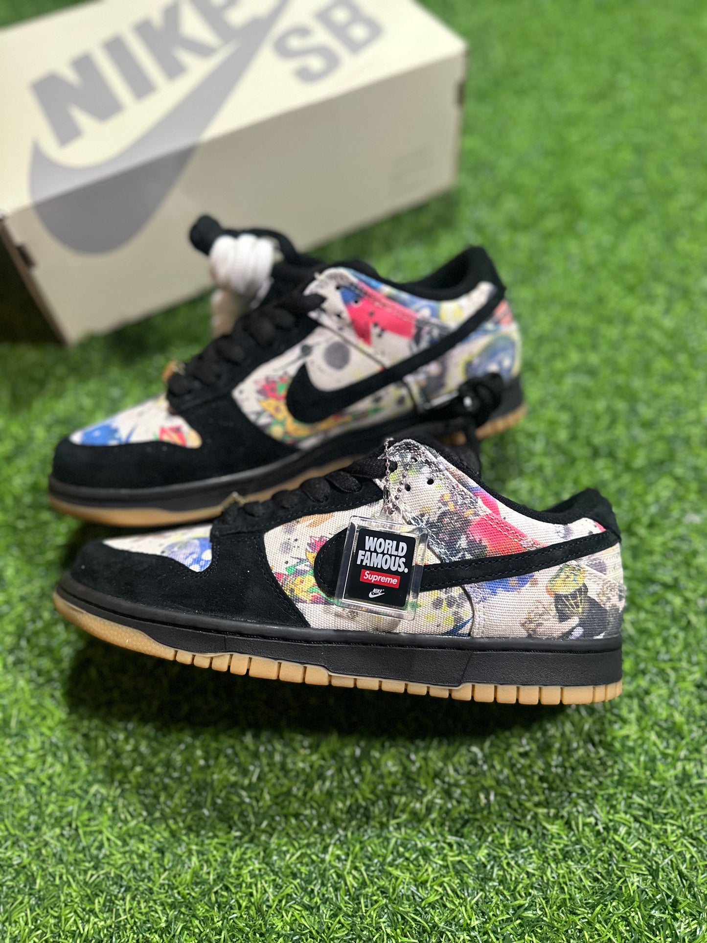 Nike SB Dunk Low - Supreme Rammellzee