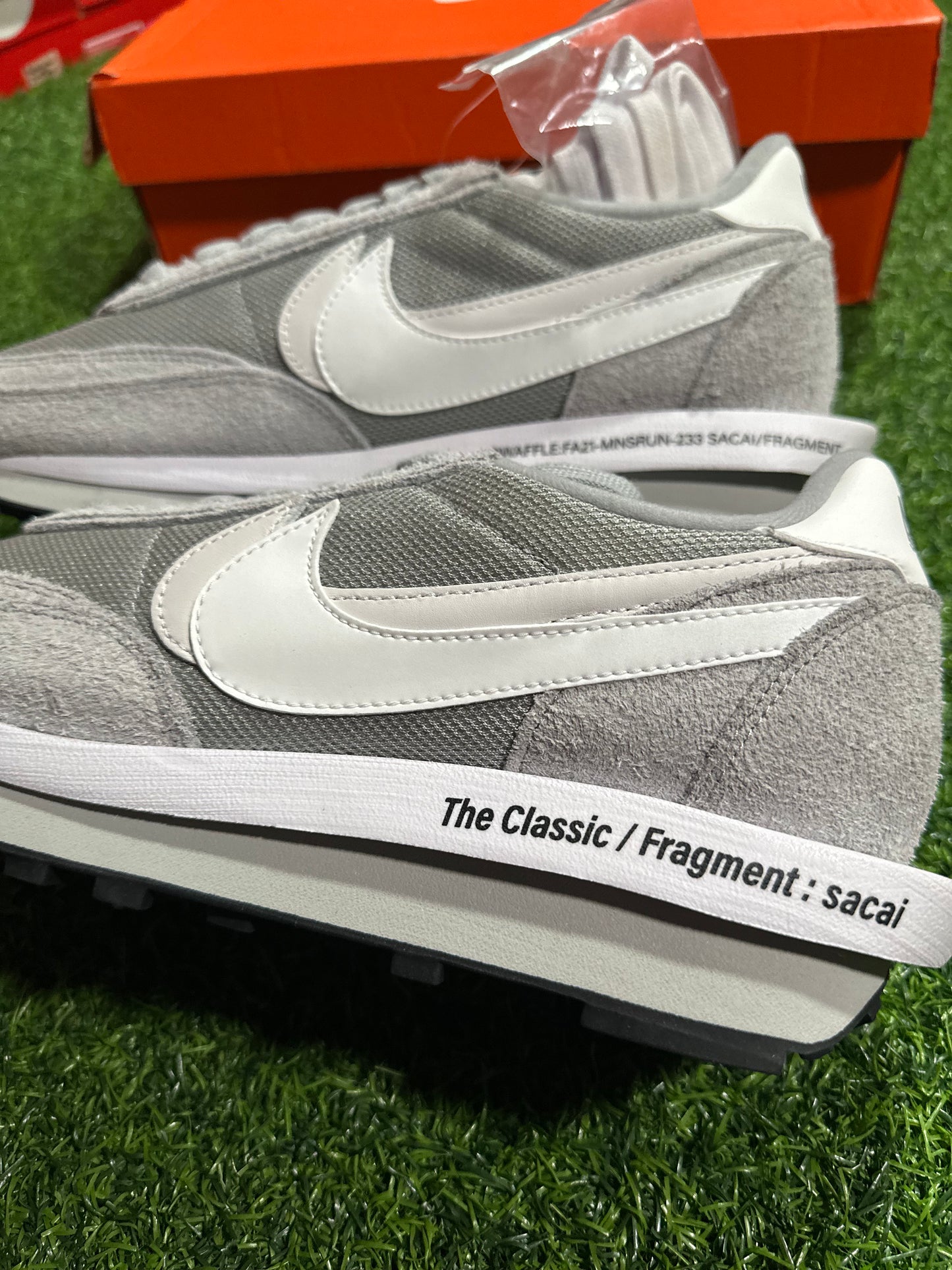 Nike LD Waffle X Sacai Fragment - Grey