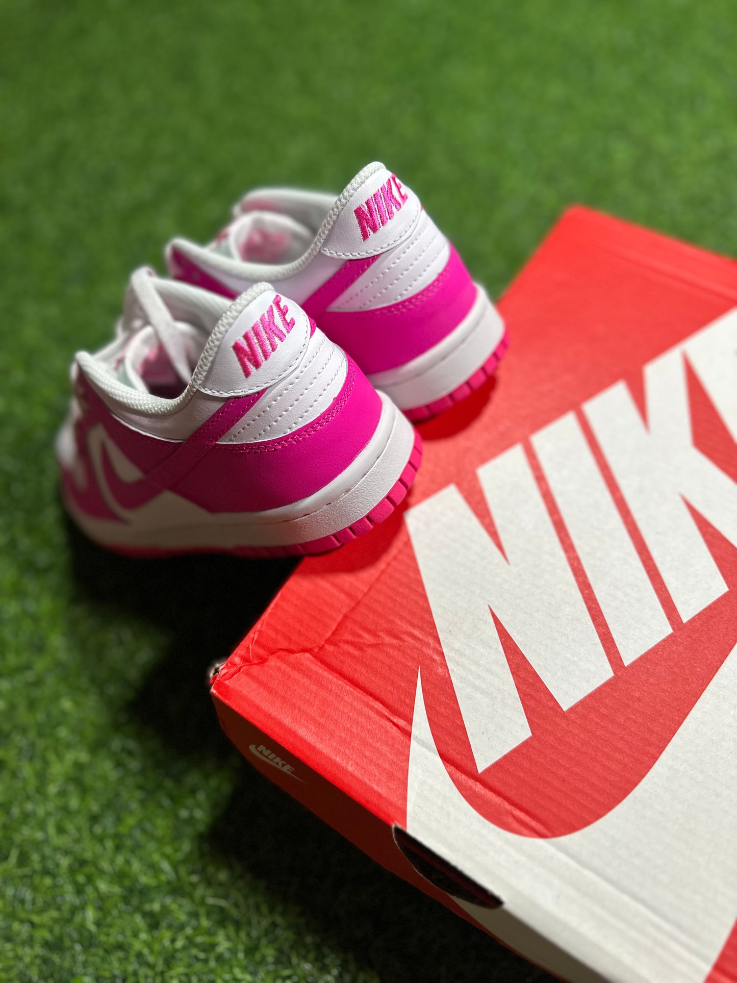 Nike Dunk Low - Laser Fuchsia (Grade School)