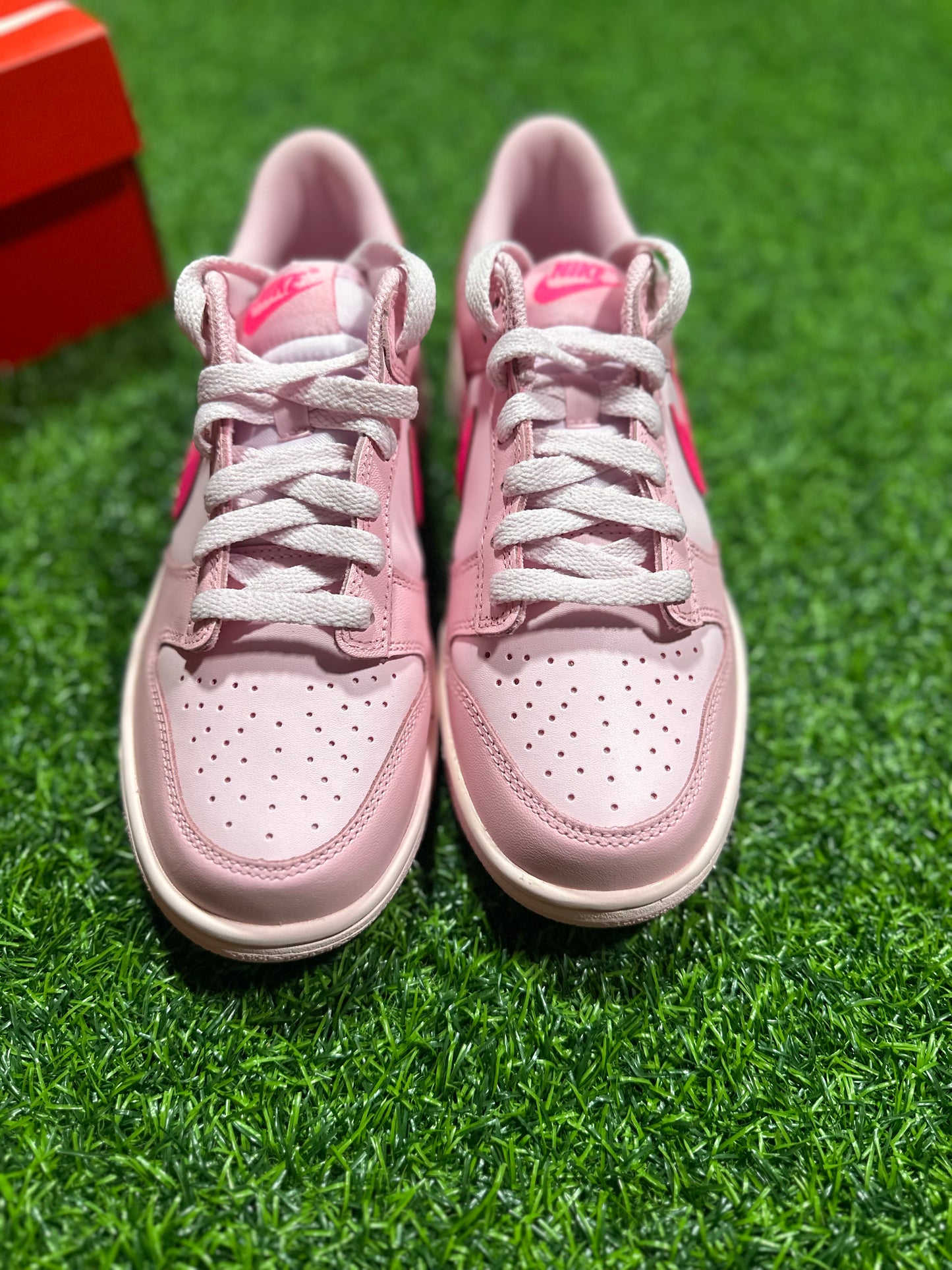 Nike Dunk Low - Triple Pink (Escuela primaria)