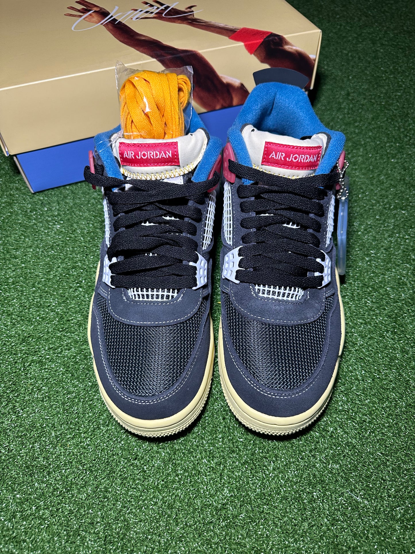 Jordan 4 Retro “Union Off Noir”