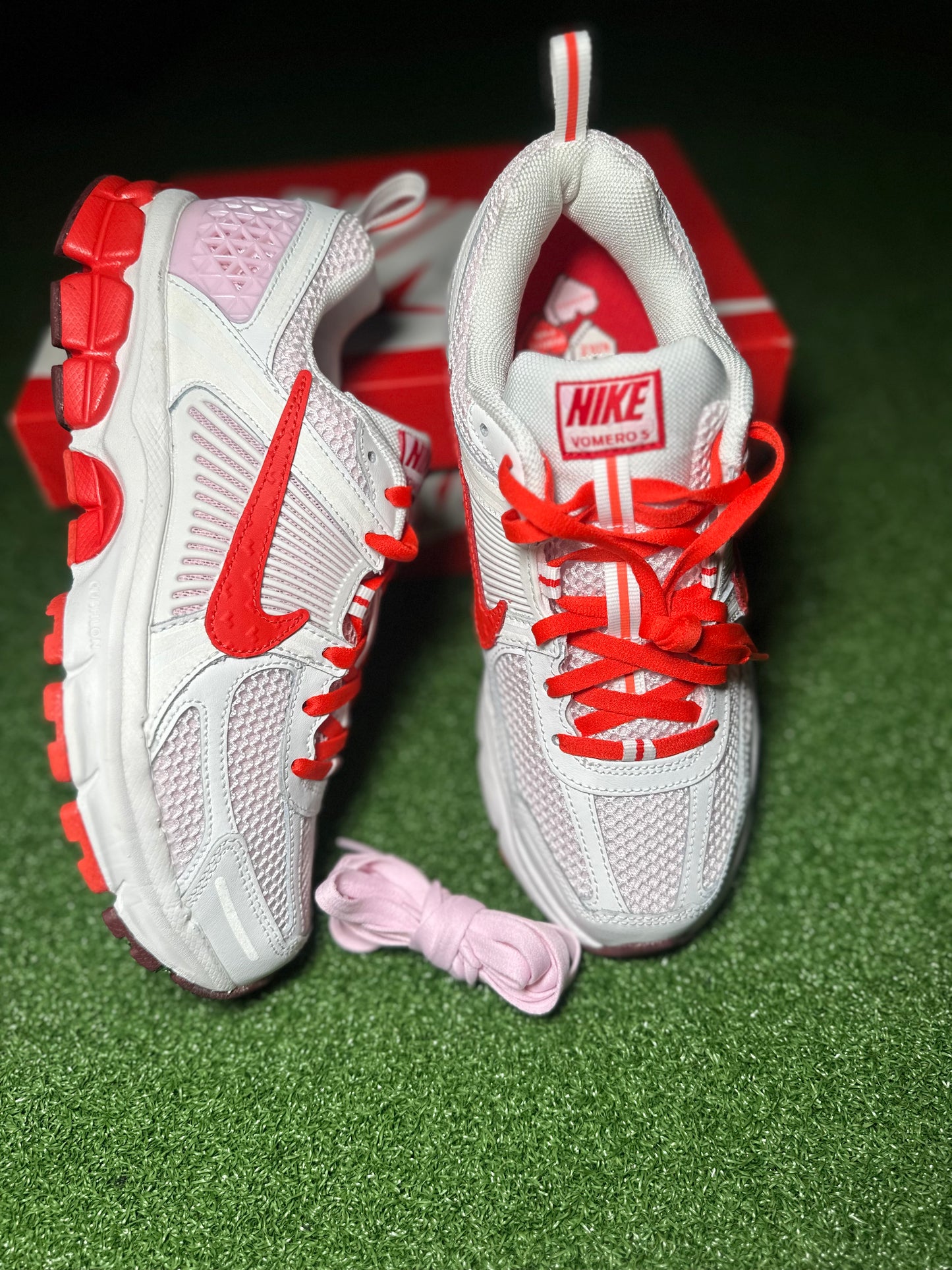 Nike Zoom Vomero 5 GS 'Valentine's Day' – Special Edition