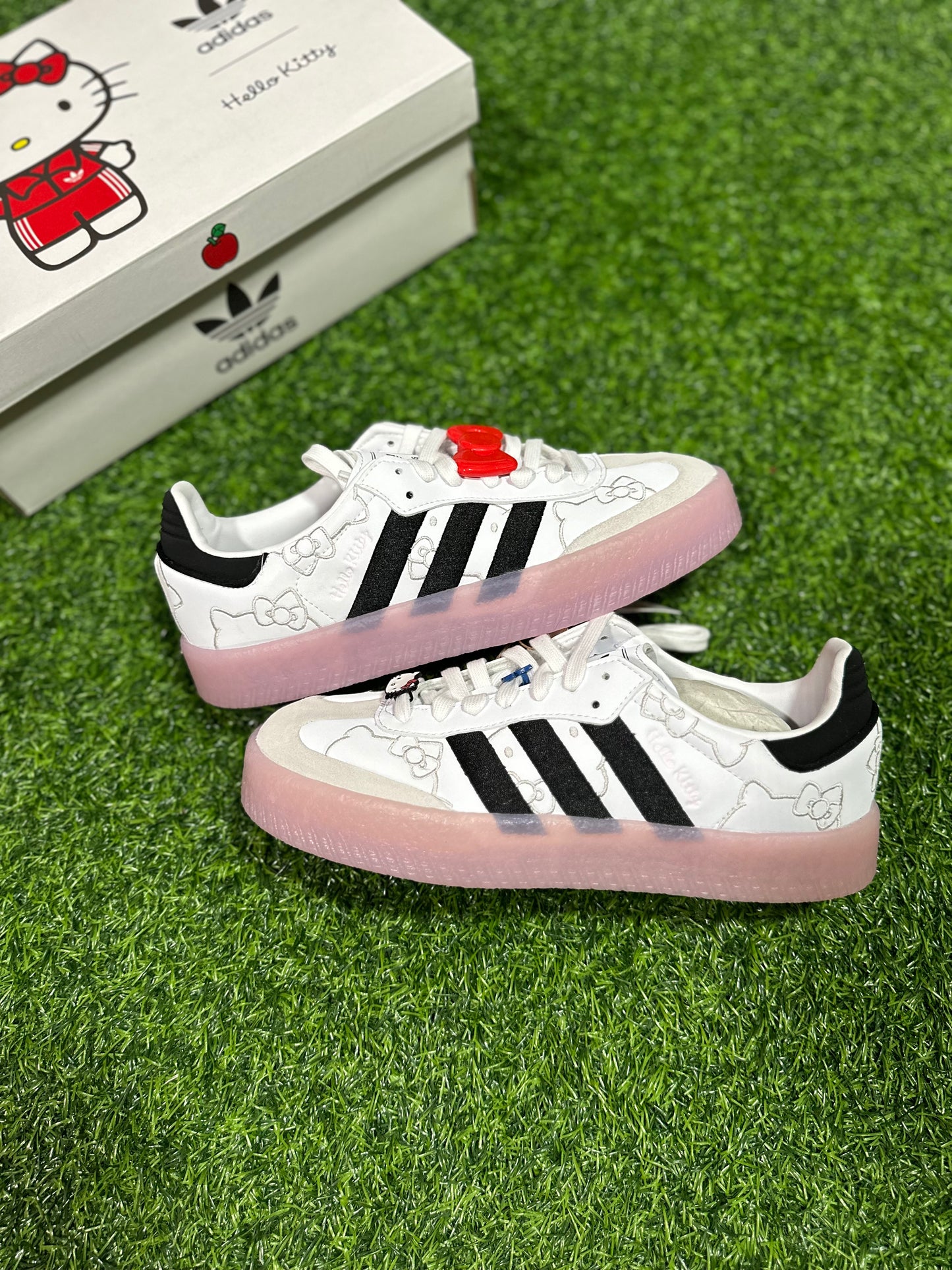 Adidas Samba - Hello Kitty (Women's)