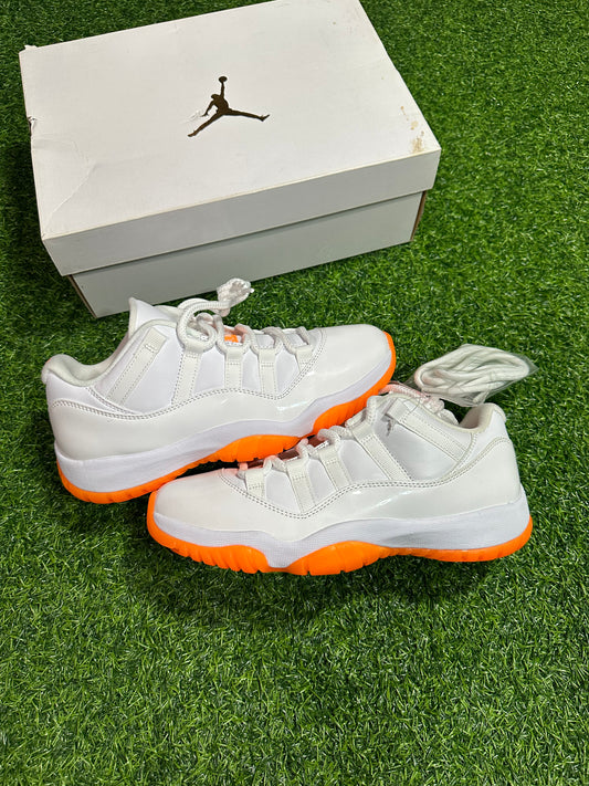 Jordan 11 Retro Low - Citrus (2021) (Mujer)