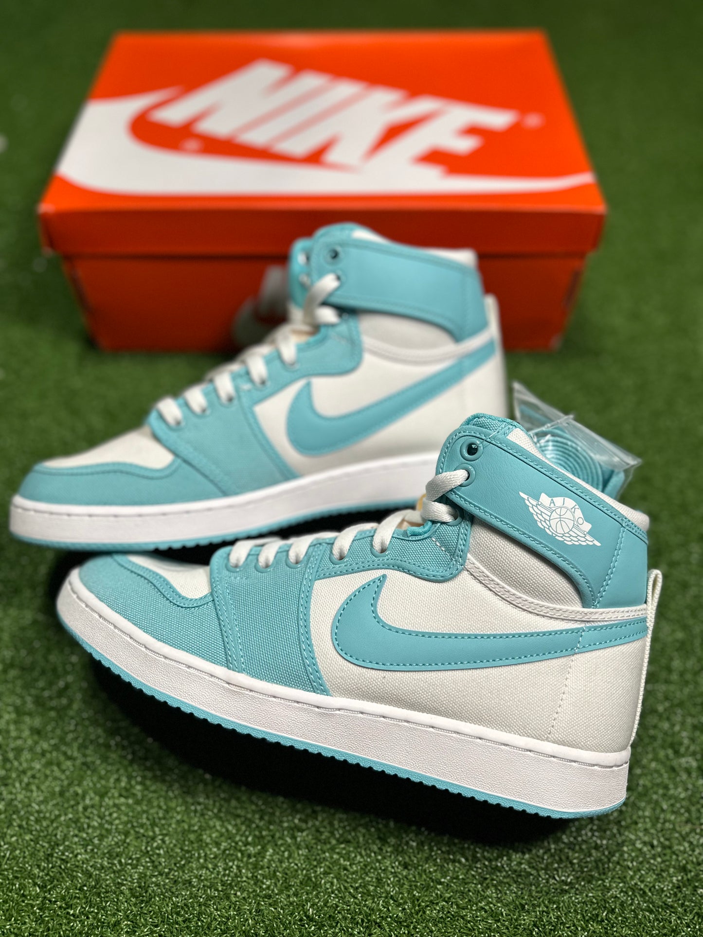 Jordan 1 Retro AJKO - Bleached Aqua