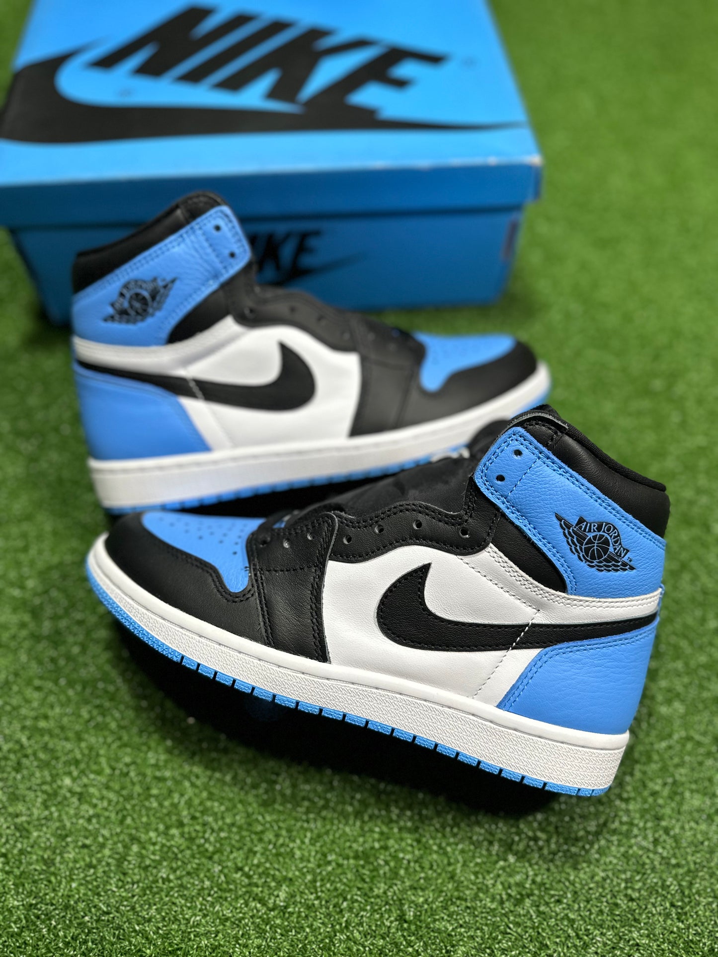 Jordan 1 Retro High OG - UNC Toe