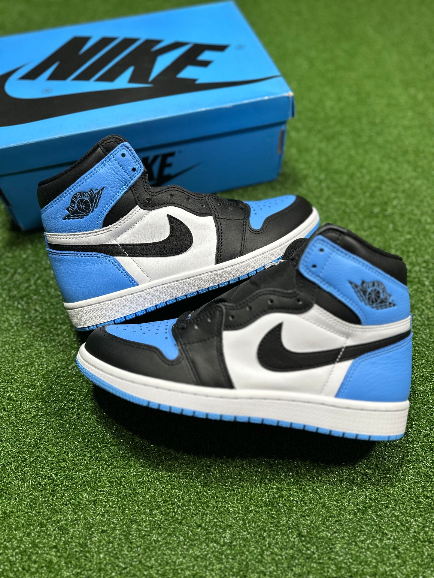 Jordan 1 Retro High OG - UNC Toe