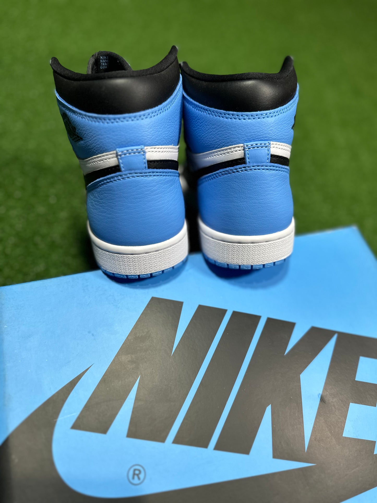 Jordan 1 Retro High OG - UNC Toe