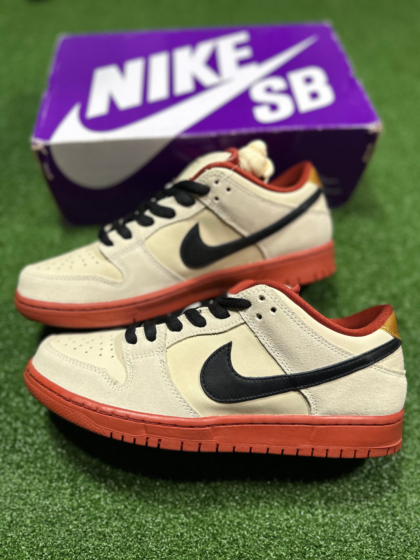 Nike SB Dunk Low Pro - Hennessy