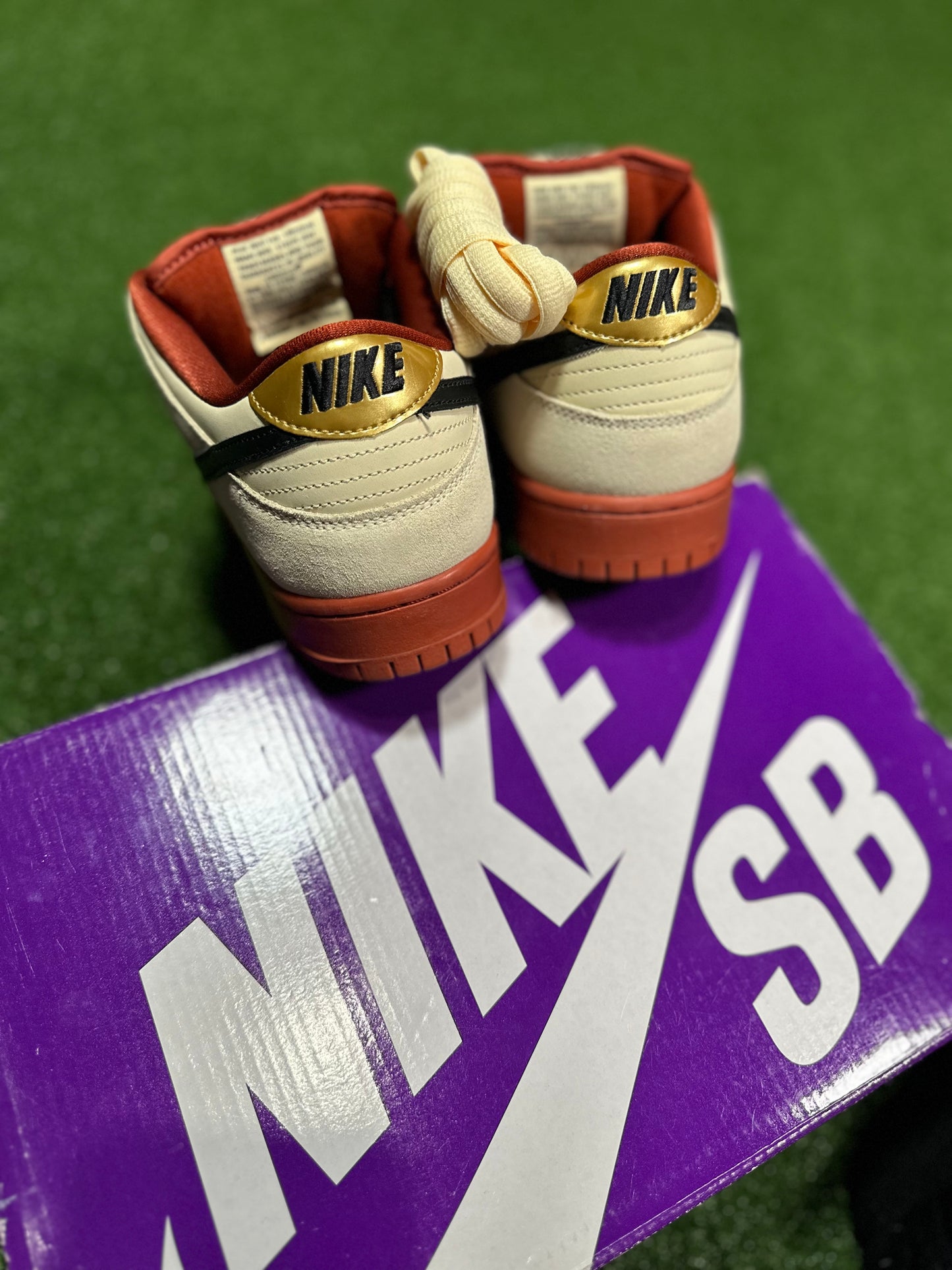 Nike SB Dunk Low Pro - Hennessy