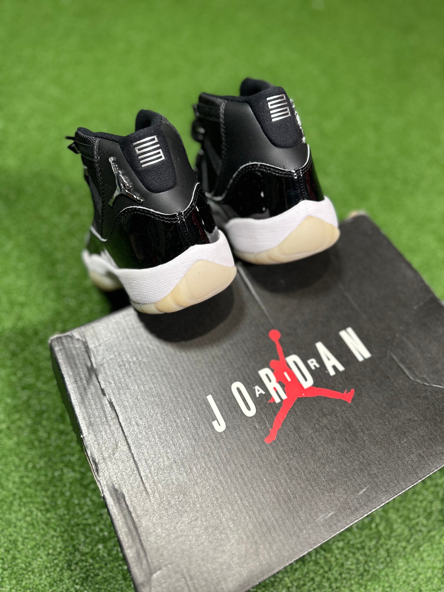 Jordan 11 Retro Jubilee (Grade School) Probado