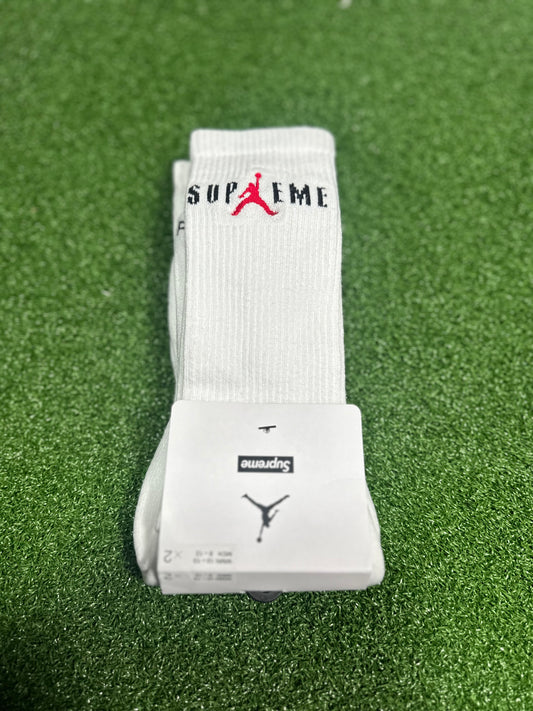 Supreme Jordan Crew Socks (2 Pack) - Black and White