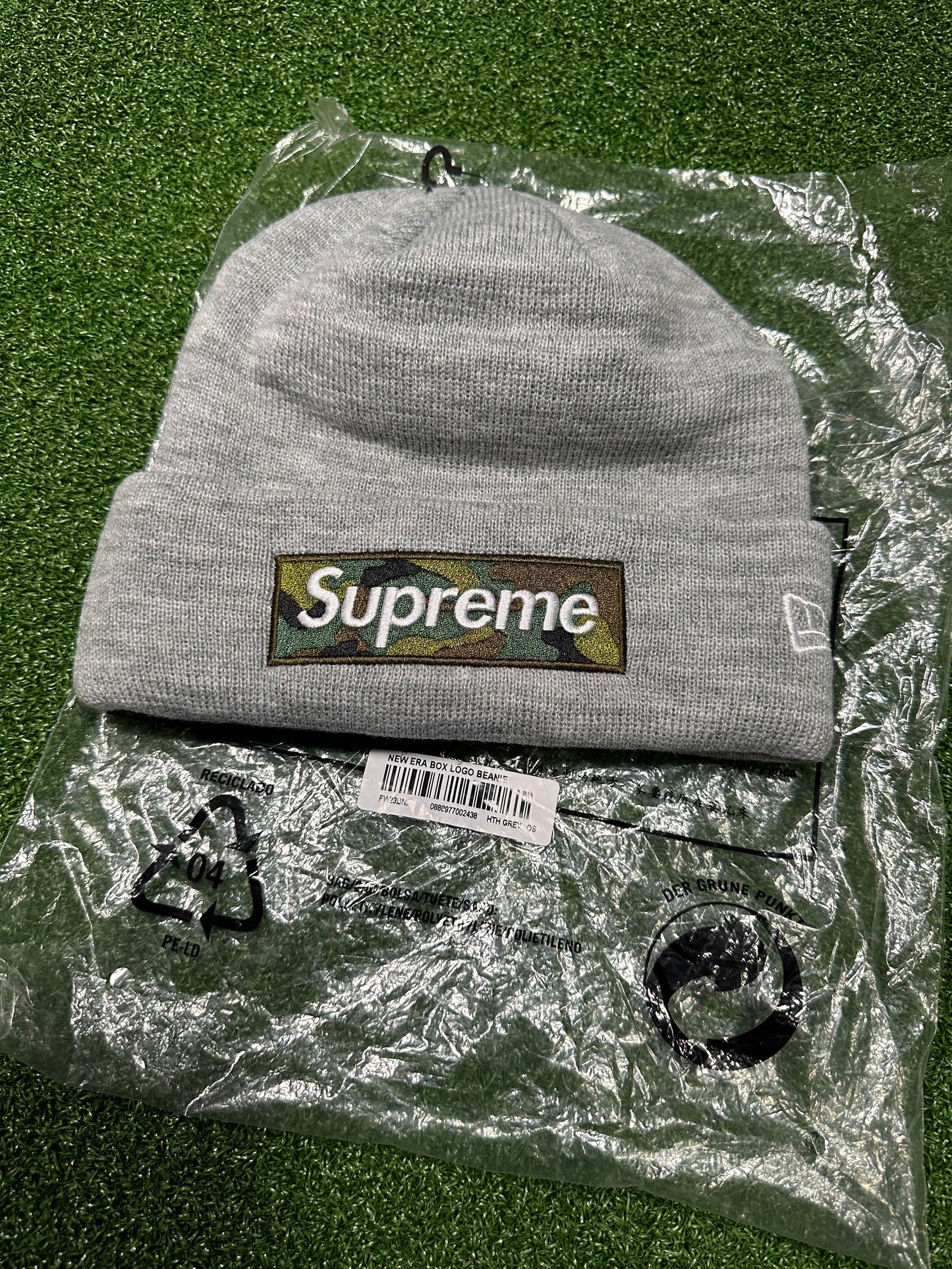 Gorro con logo en forma de caja de Supreme New Era (otoño/invierno 2023) en gris jaspeado