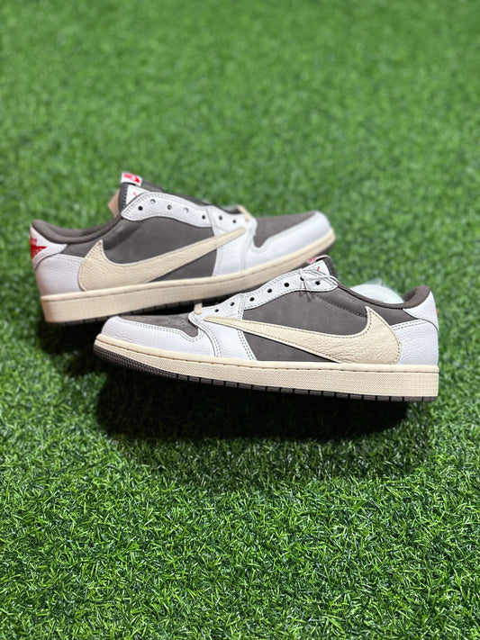 Jordan 1 Retro Low OG SP - Travis Scott Reverse Mocha