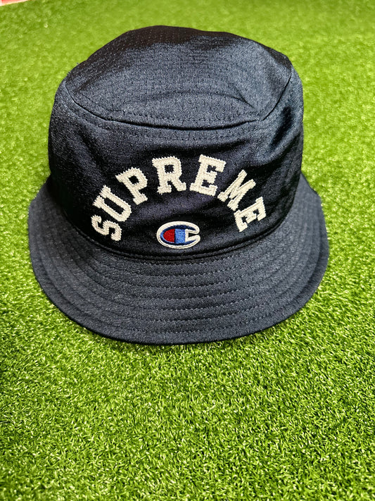 Supreme Champion Mesh Crusher Navy