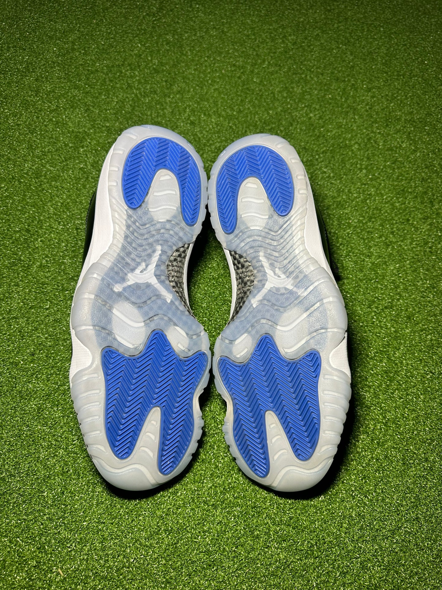 Jordan 11 Low Space Jam Icy Blue Outsole