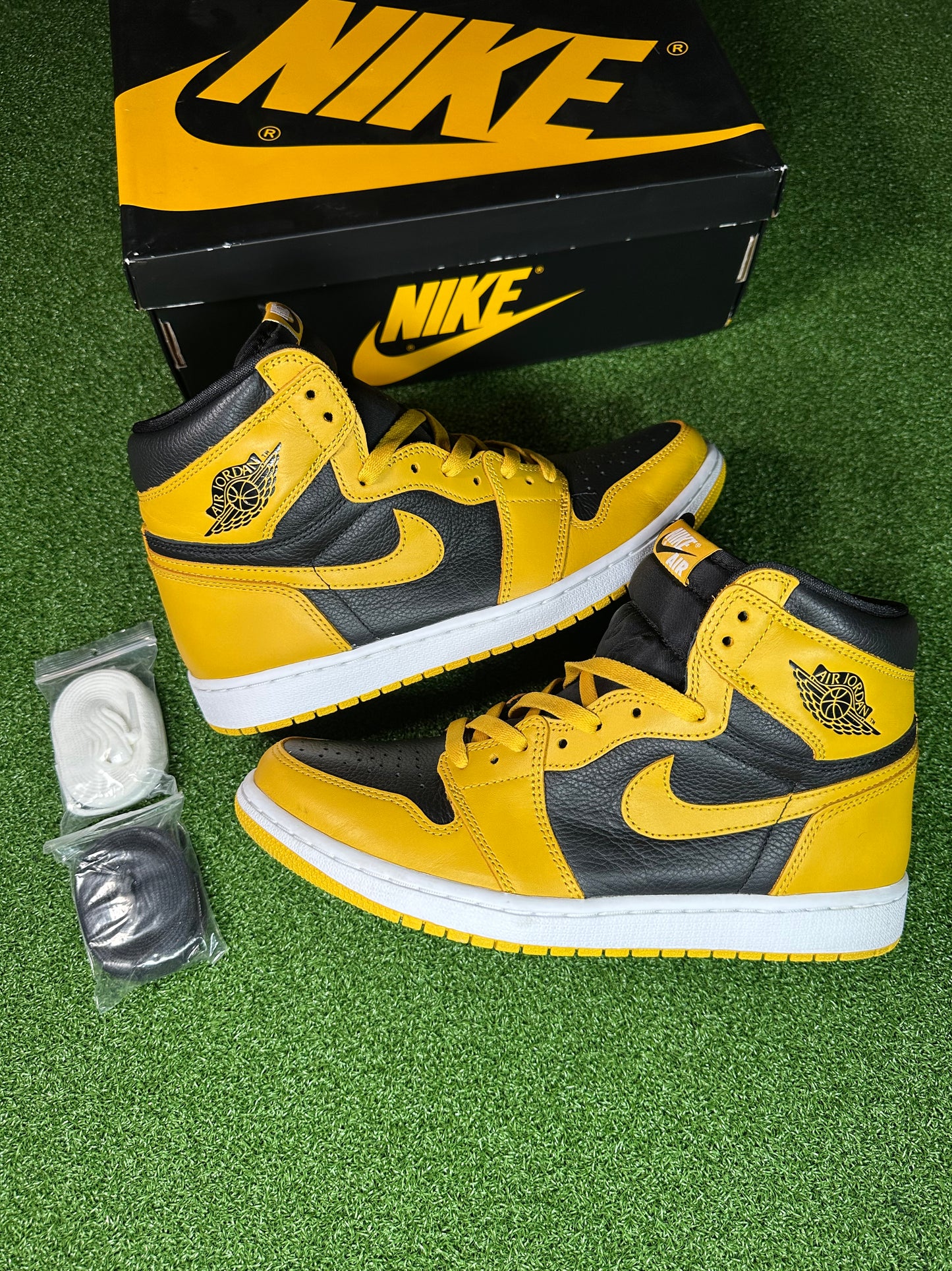 Jordan 1 Retro High Pollen Side View