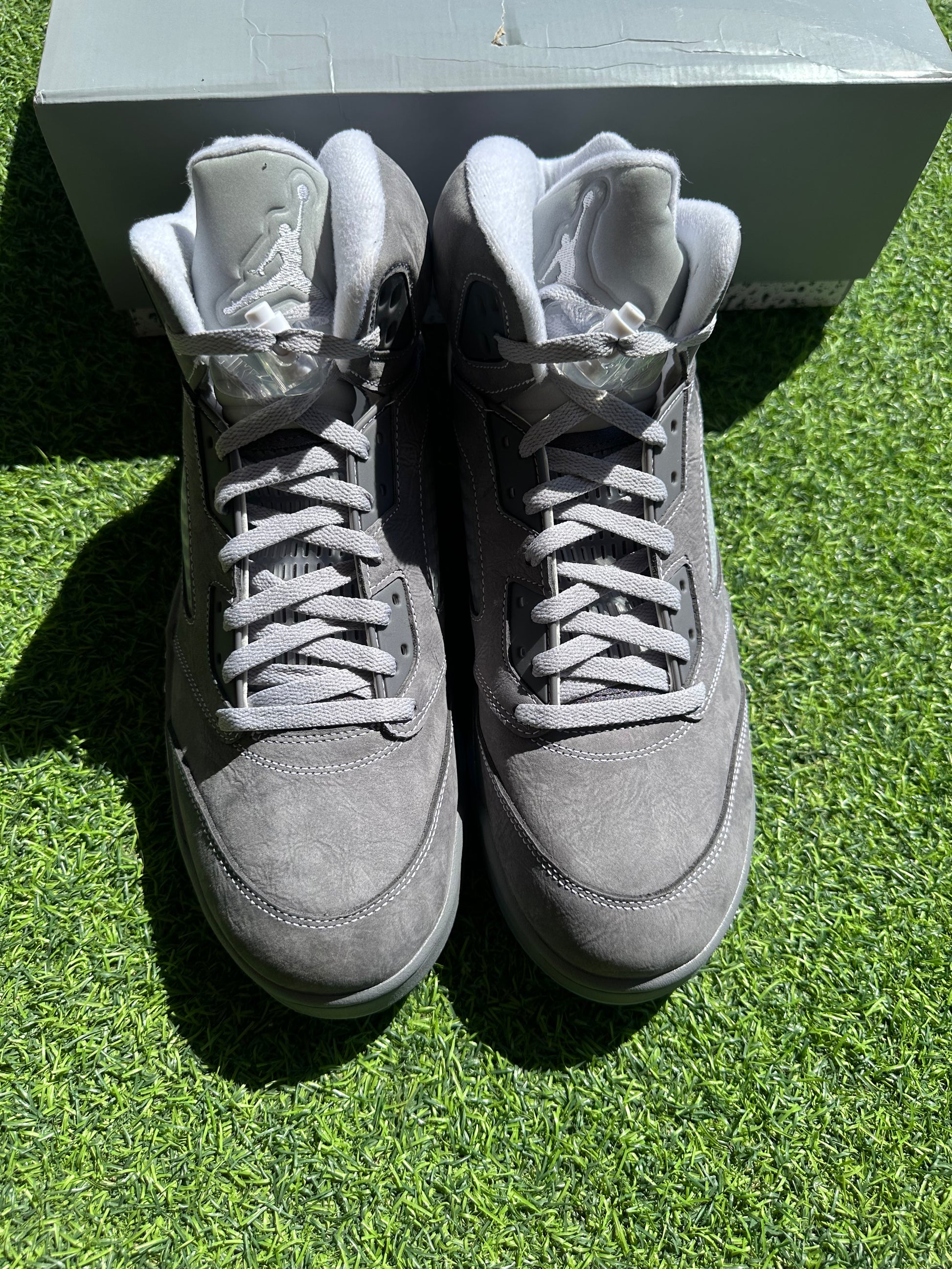 Jordan 5 Wolf Grey Front View