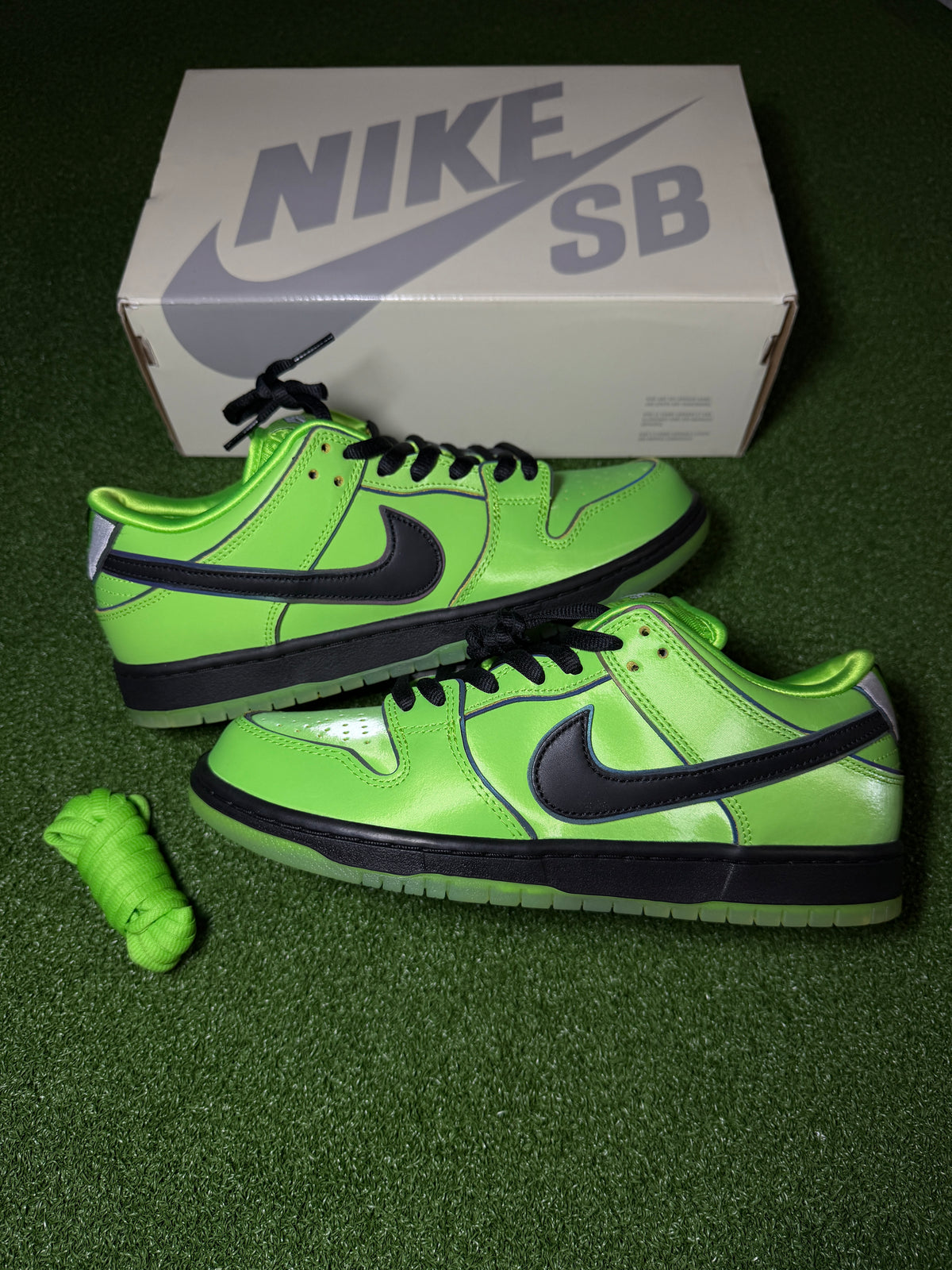 Nike SB Dunk Low Powerpuff Girls Buttercup Side View