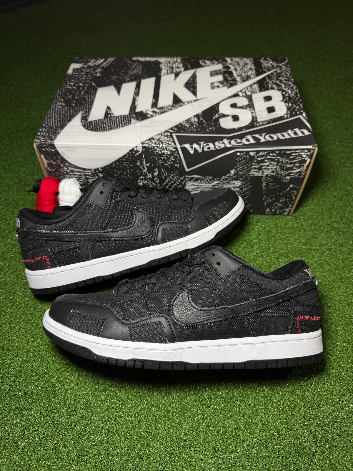 Nike SB Dunk Low Wasted Youth Special Box Side View