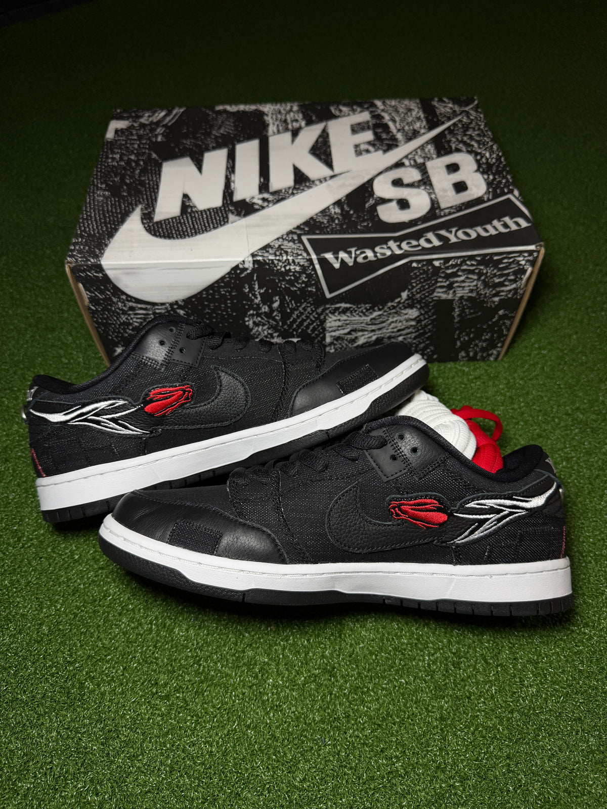 Nike SB Dunk Low Wasted Youth Special Packaging