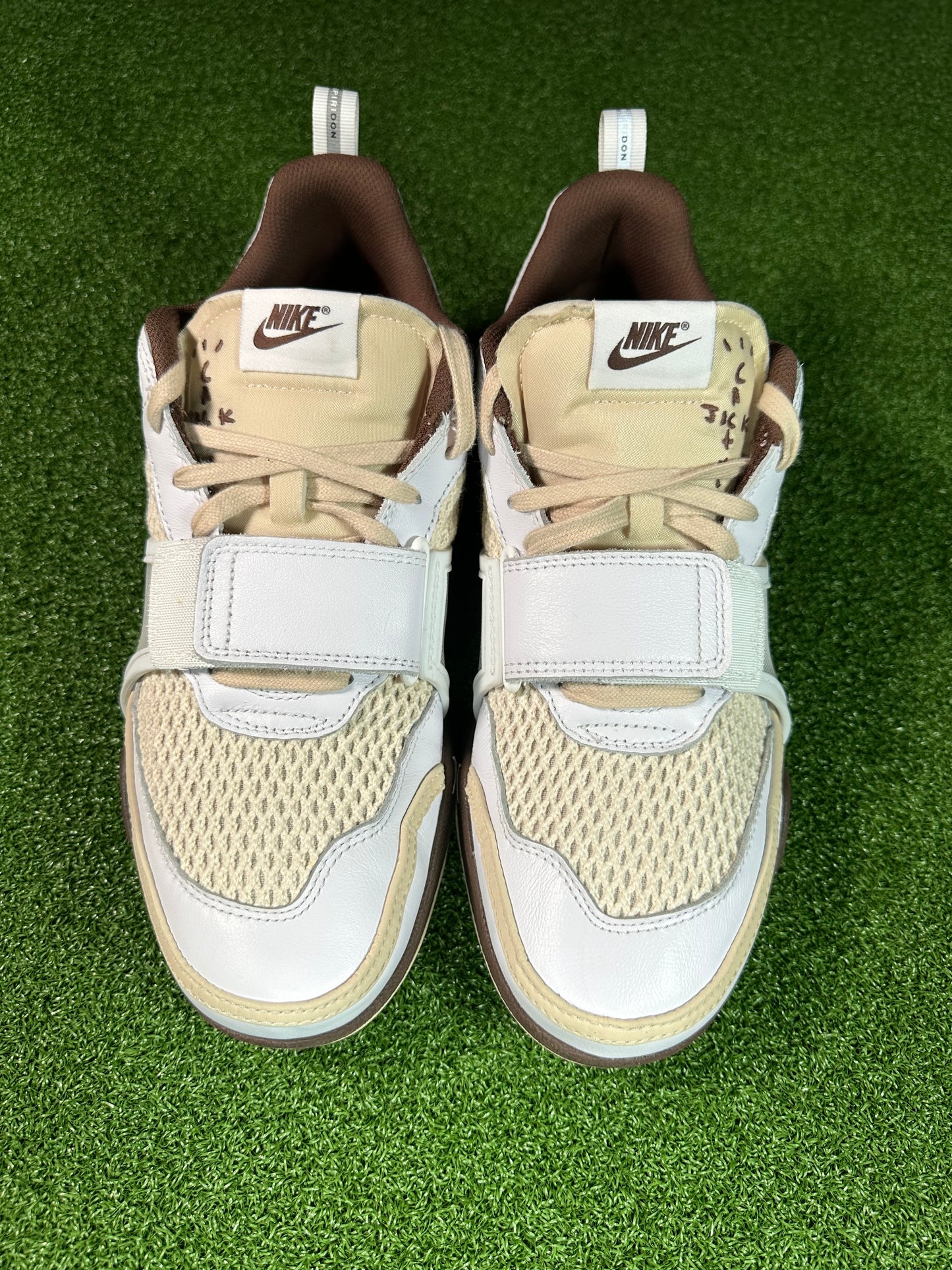 Nike Zoom Field Jaxx Travis Scott Light Chocolate Front View