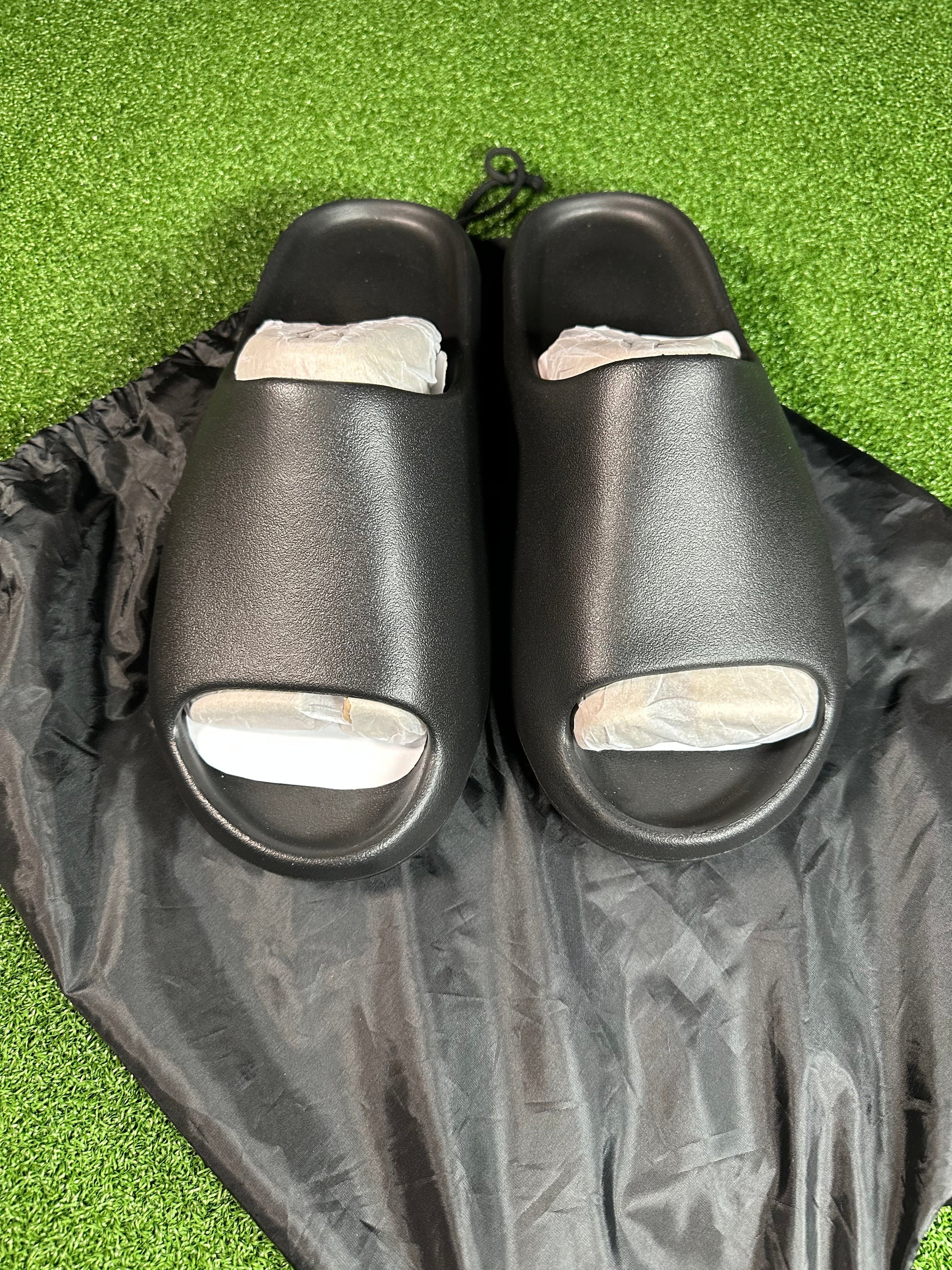 Yeezy Slide Front View