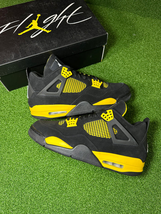 Jordan 4 Thunder 2023 box and packaging shot